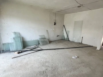 2 Bedroom Flat & Apartment