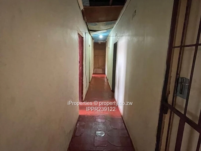 Investment  Property on 2,431sqm with Title Deeds