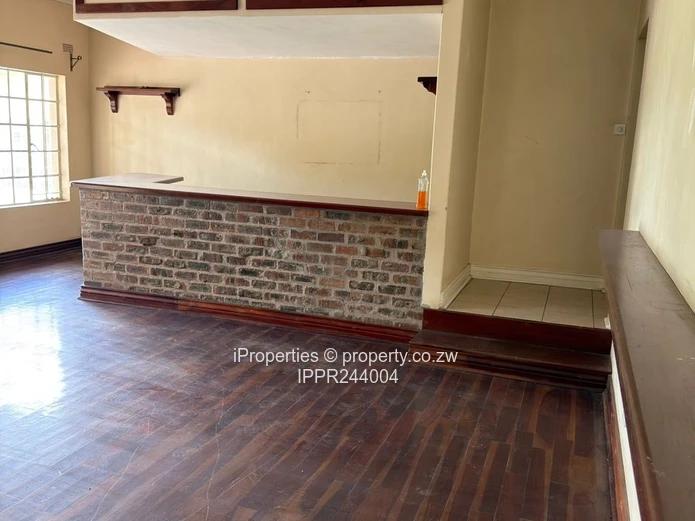 Luxury Home With Cottage For Rent - $2500 