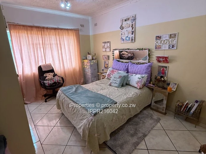 Spacious Home with Cottage & Modern Amenities