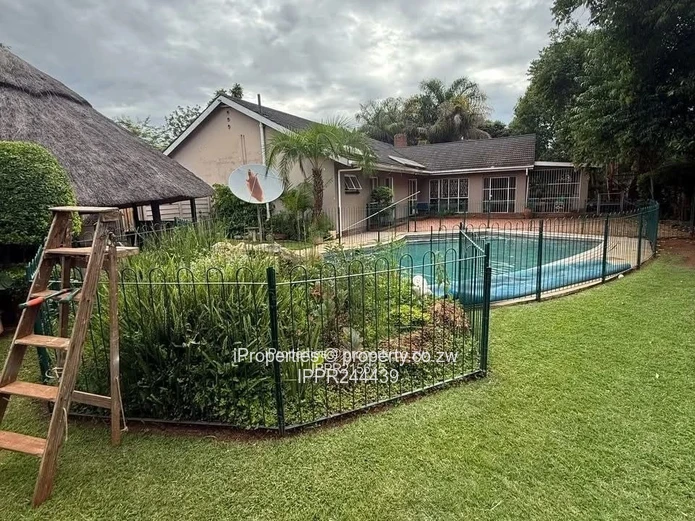 Prime Alexandra Park Commercial: 2,450m², Pool & Borehole