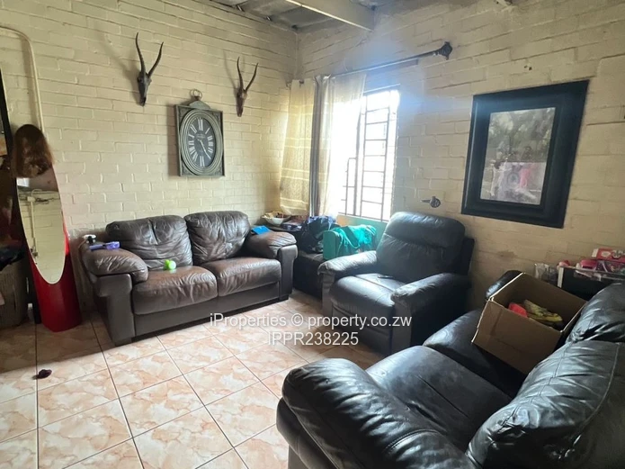 Mufakose Core House  with Title deeds  (Sole Mandate)