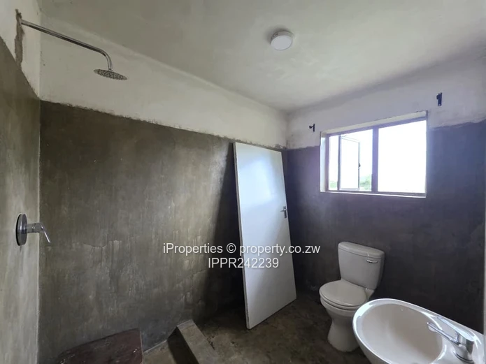 1.6 Hectares Land with a 3 Bedroom House- 30km from Harare (Sole Mandate)