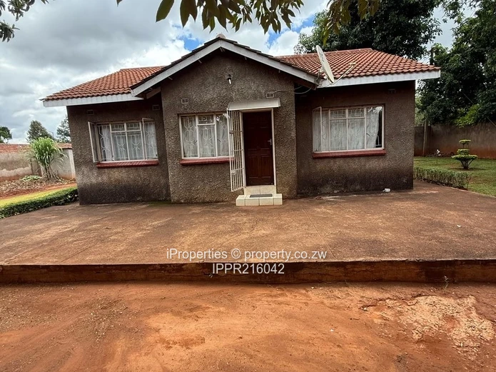 Spacious Home with Cottage & Modern Amenities