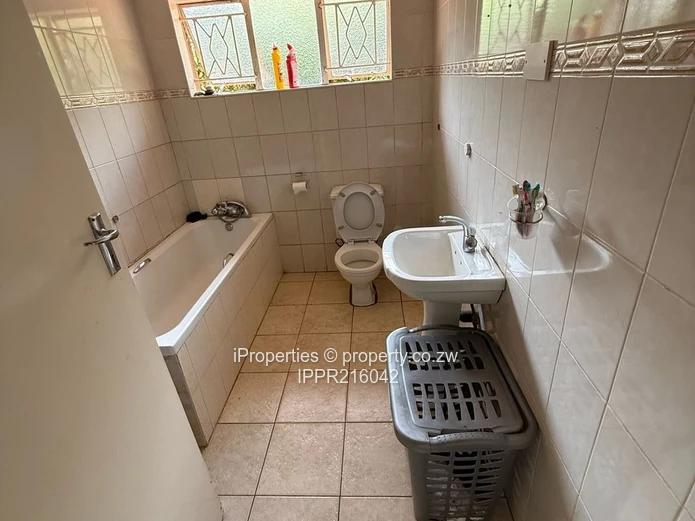 Spacious Home with Cottage & Modern Amenities